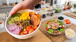 Aloha Ni Hao e Cumbuco Saladeria trazem opções leves e nutritivas para refrescar durante seca em Brasília