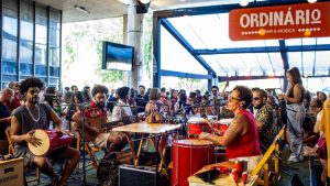 Dia do Solteiro: Ordinário Bar & Música é o destino certo para celebrar com happy hour especial