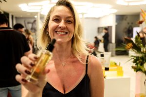 Helio Diff recebe Ritual Potion 9, da Sebastian Professional