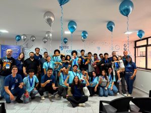 PaTec atinge 1.200 alunos em poucos meses: a robótica que está redesenhando futuros em Brasília