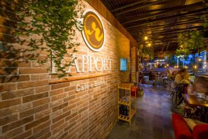 Rapport: uma história de café, encontros e recomeços