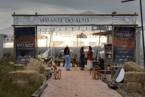 4ª edição do “Viva Pôr do Sol & Brasa” reúne gastronomia, astronomia, balonismo e eclipse lunar na Chapada dos Veadeiros