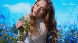 O Boticário inaugura tendência internacional de perfumaria laundry com o novo Floratta Blue Crystal