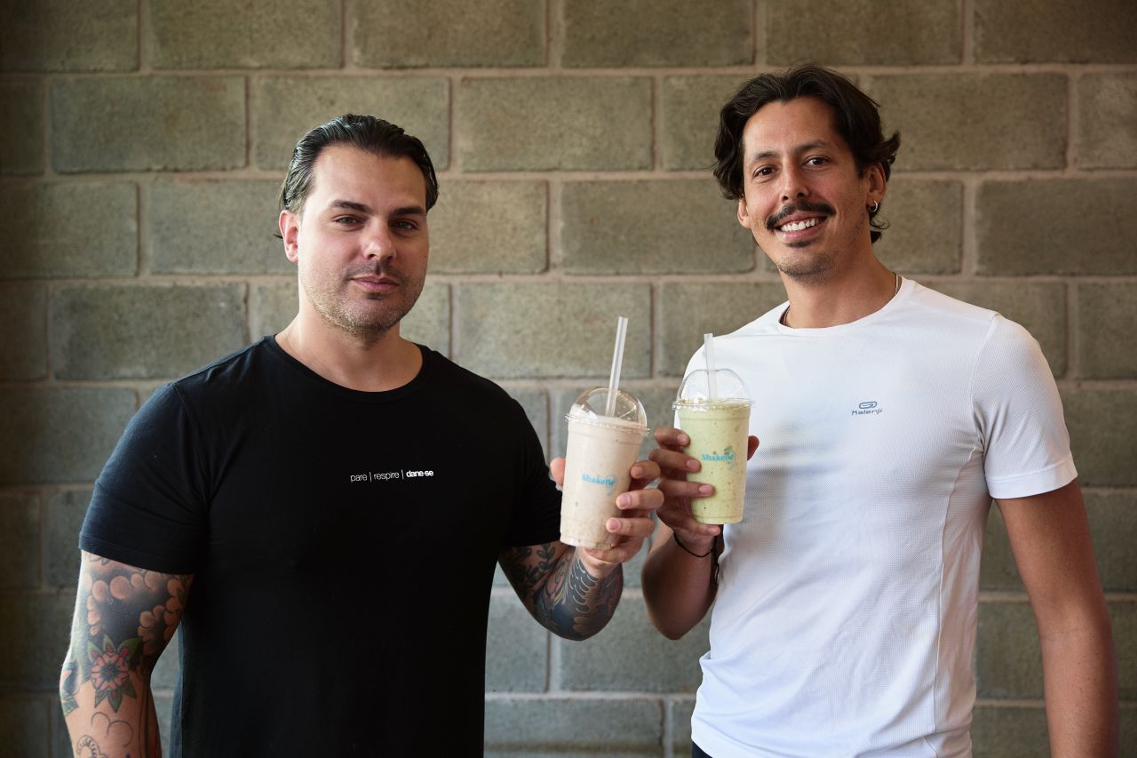 Mané Mercado aposta em bem-estar e amplia menu com linha de shakes proteicos e smoothies